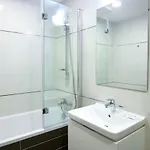 شقة سكن ناد فلتافو *